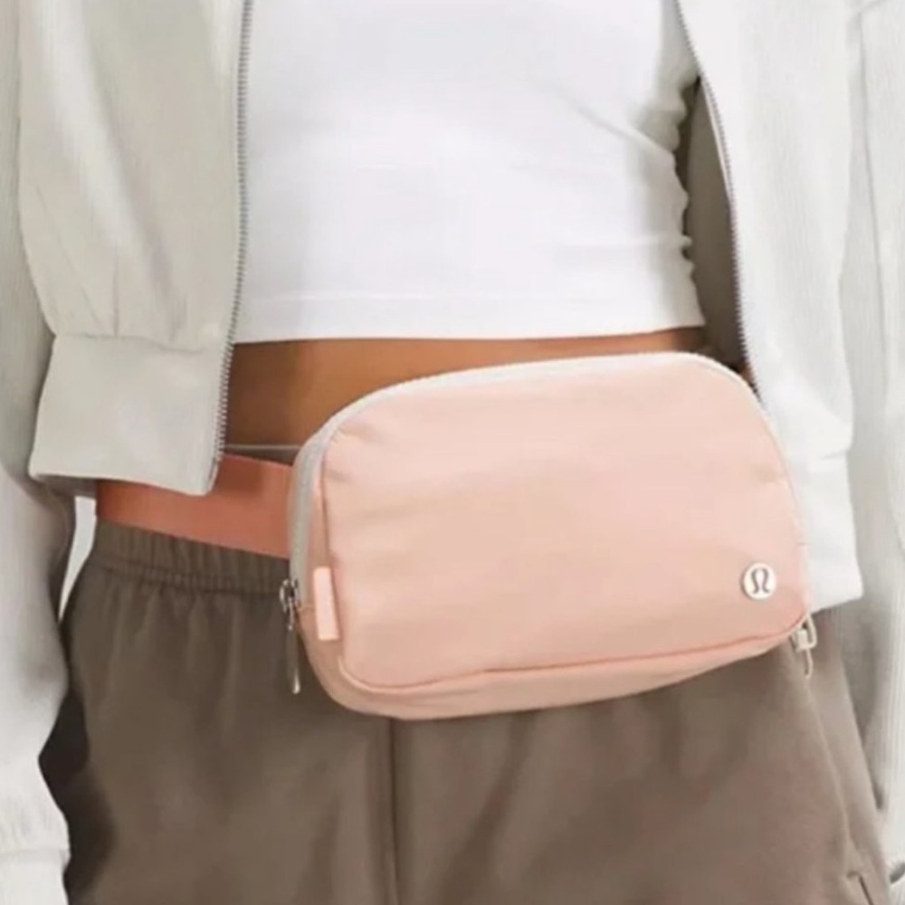 NWT Melon Sorbet Lululemon Everywhere Belt bag silver hardware logo 1L size pink - Picture 14 of 14